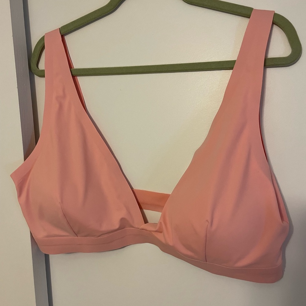 OneWith women’s bikini top XL